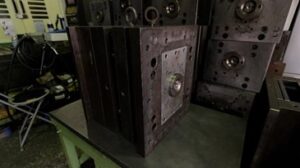 カセット金型